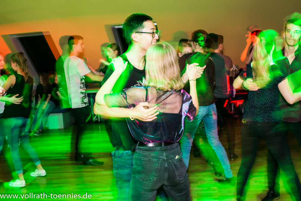 2019 11 09 Tanzparty Jugend 0131